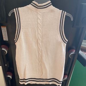 Sleeveless mock turtleneck